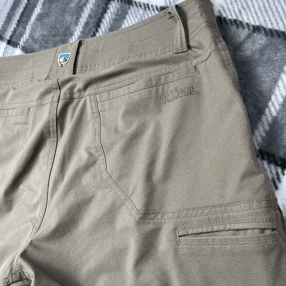 Kuhl Silencr Cargo Shorts Mens 32 Brown Evergreen Pockets Outdoor Style 5230 EUC - Picture 3 of 12